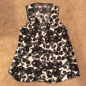 Vince Camuto floral blouse